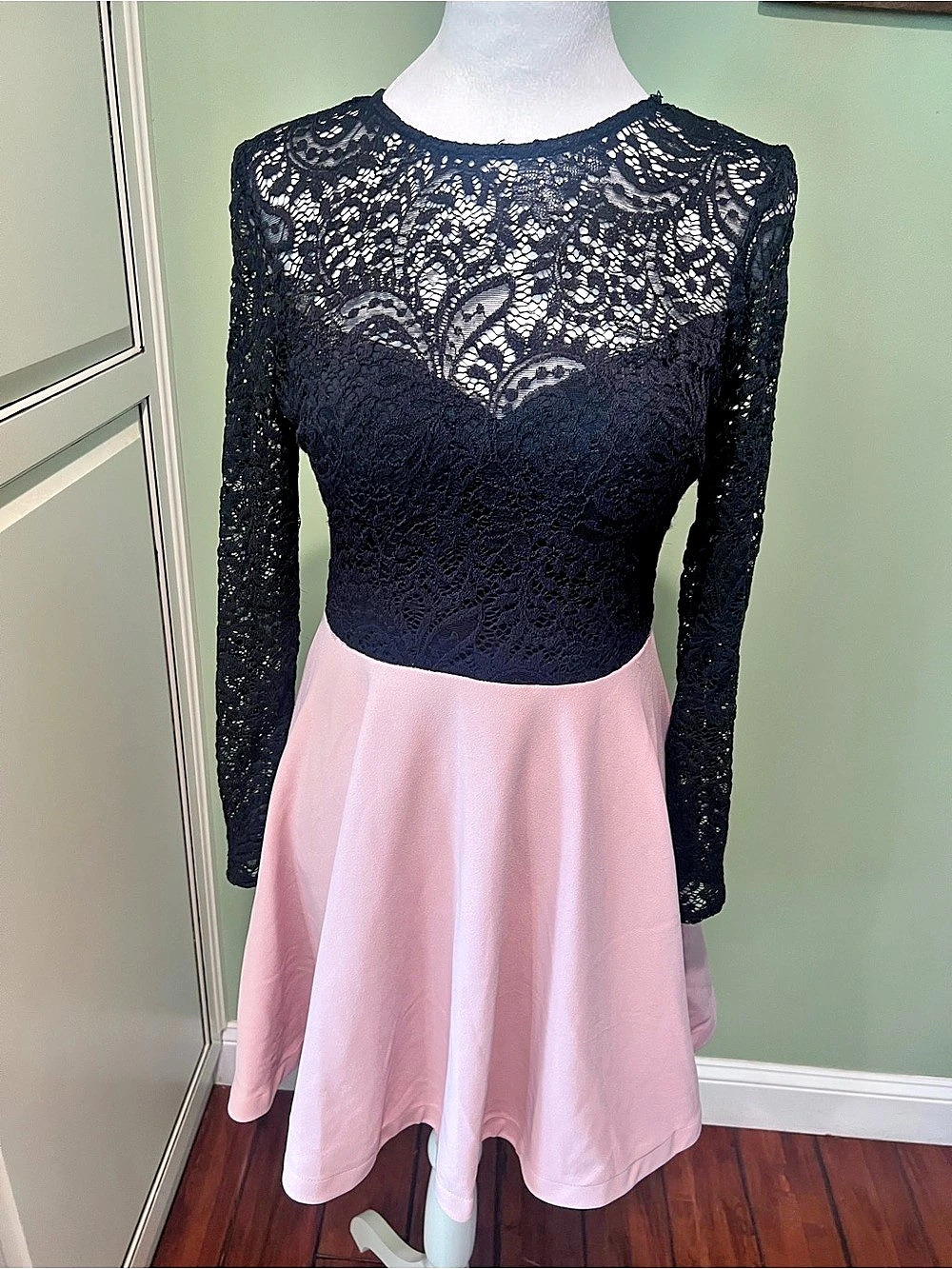 New Floral Lace Bodice Midi Dress in Pink & Black L
